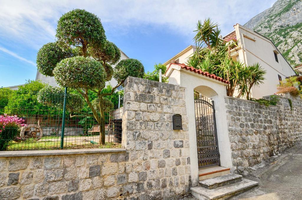 La Grande Apartments Cattaro Esterno foto